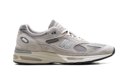 U991TK2 New Balance 991v2 MiUK Kith Moonrock